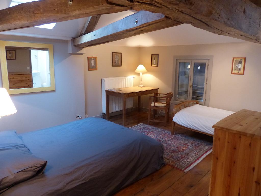 Le Domaine De Panissac Bed and Breakfast Berneuil  Værelse billede