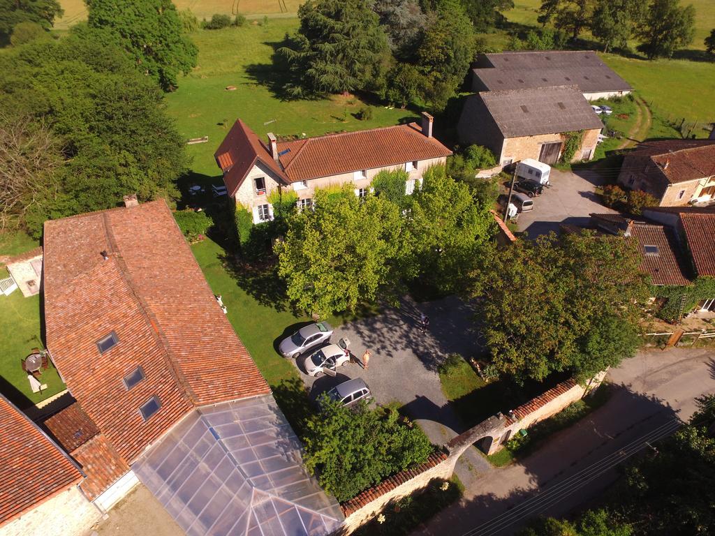 Le Domaine De Panissac Bed and Breakfast Berneuil  Eksteriør billede